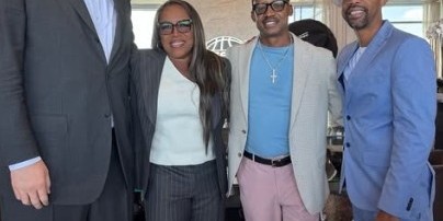 500万网彩票-岁月如梭！WNBA名宿晒出与姚明&amp;amp;弗朗西斯及阿尔斯通合影