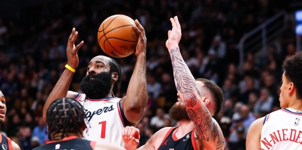 500彩票网官方-关键16分造逆转！哈登梦回巅峰轰31+10：快船14战12胜进附加赛区