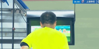 吴曦点球破门！阿布拉汗踢人送点，VAR介入，河南主帅不满