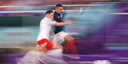 500万彩票网-【世界杯】姆总双响超C罗平梅西，法国3比1波兰