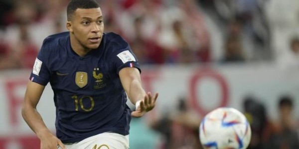 500万彩票网-【世界杯】姆总双响超C罗平梅西，法国3比1波兰