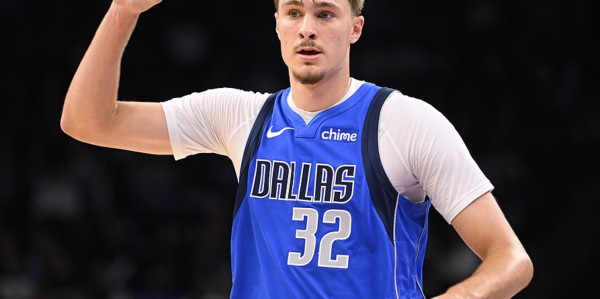 500彩票网官方-西部排名又乱了：独行侠创NBA奇迹，湖人收大礼，5队排名互换