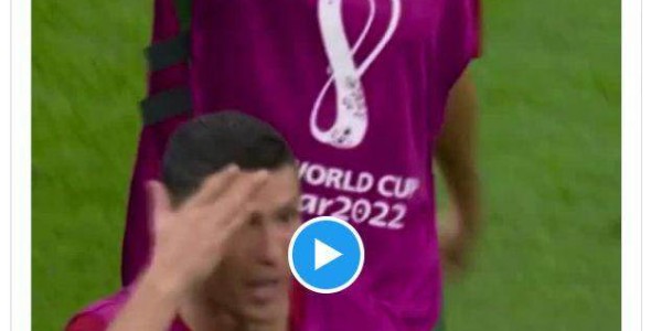 500万彩票网-C罗笑称：我碰到了球 B费承认：原以为首球是C罗的