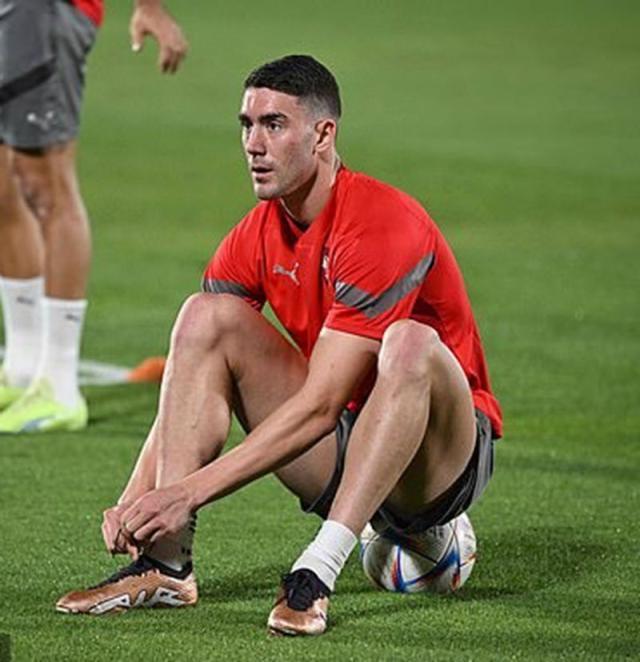 1669316488983020389.jpg 1669313796273_lc_galleryImage_Se.jpg