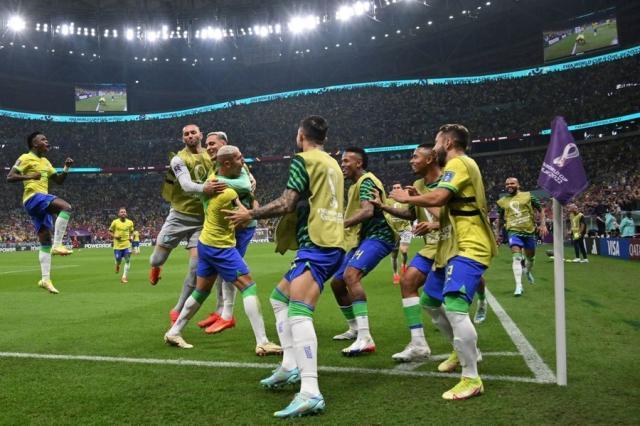 1669334636218051497.jpg FiW6TOcXkAIQAHf.jpg